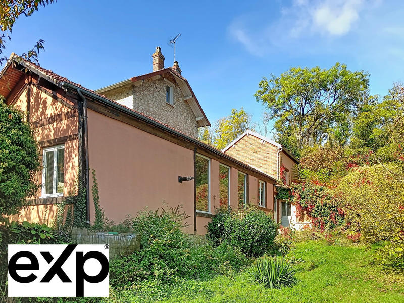 Maison - 240 m² - 7 pièces