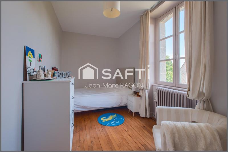 Maison de maîtres - 214 m² - 9 pièces