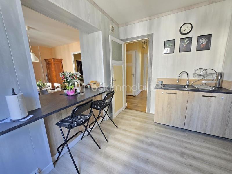 Appartement - 99 m² - 4 pièces