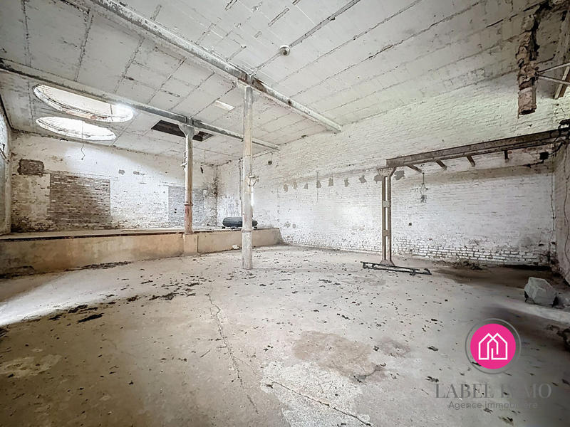 Maison - 250 m² - 10 pièces