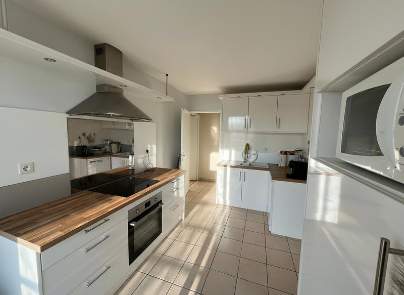 Appartement - 95 m² - 4 pièces