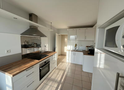 Appartement - 95 m² - 4 pièces