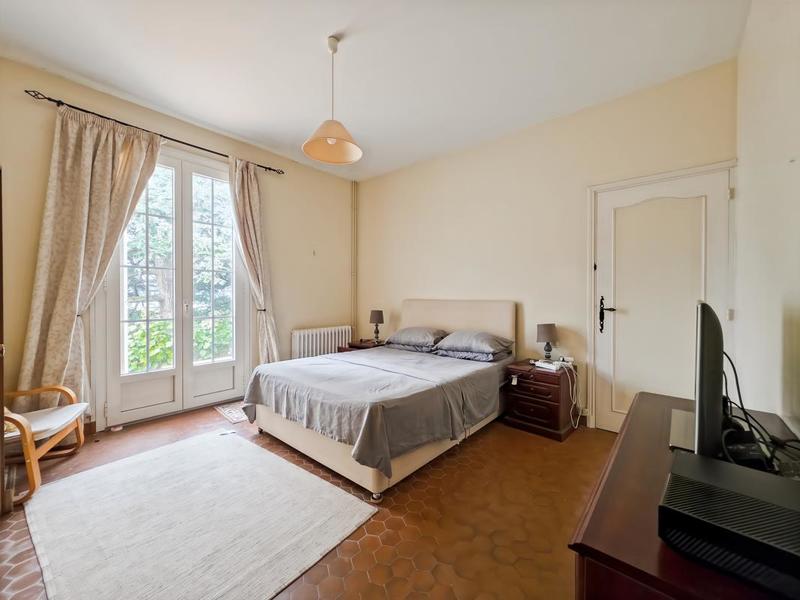 Maison - 186 m² - 7 pièces