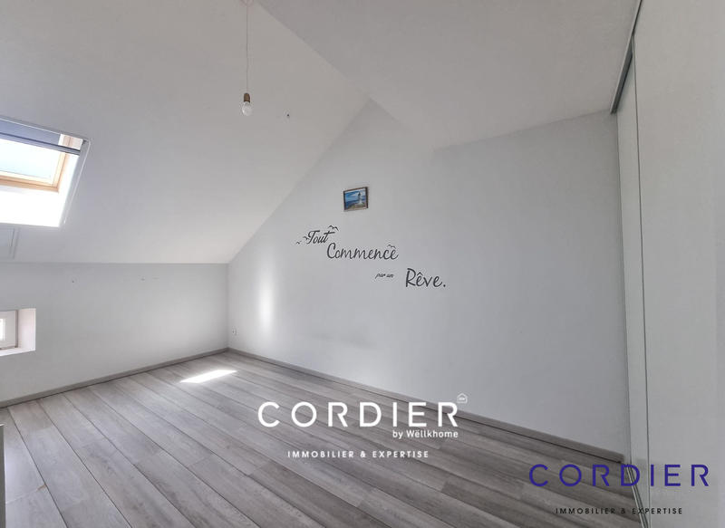 Appartement - 95 m² - 4 pièces