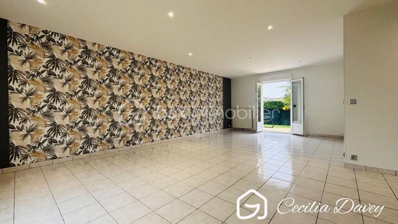 Maison - 95 m² - 5 pièces