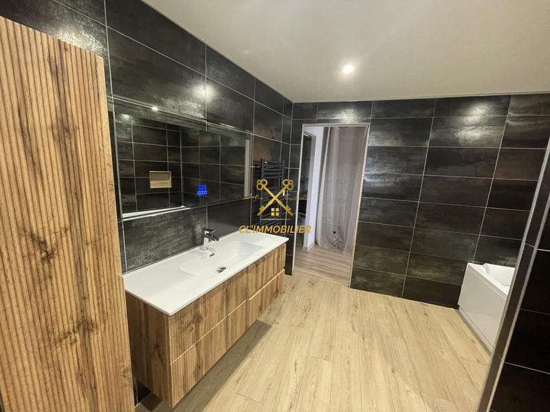 Duplex - 84 m² - 3 pièces