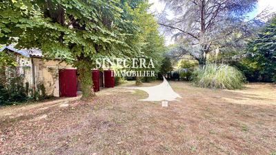 Maison - 140 m² - 9 pièces