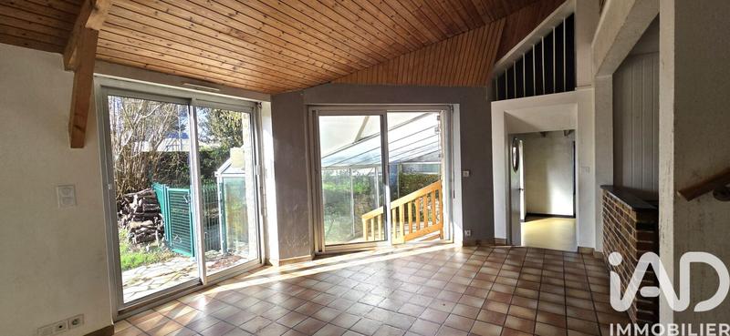 Maison - 220 m² - 11 pièces