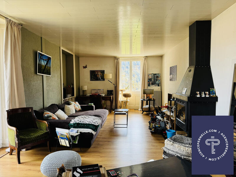 Maison - 160 m² - 6 pièces