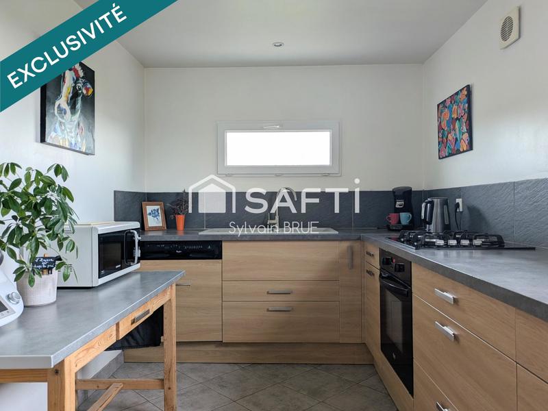 Maison - 100 m² - 6 pièces