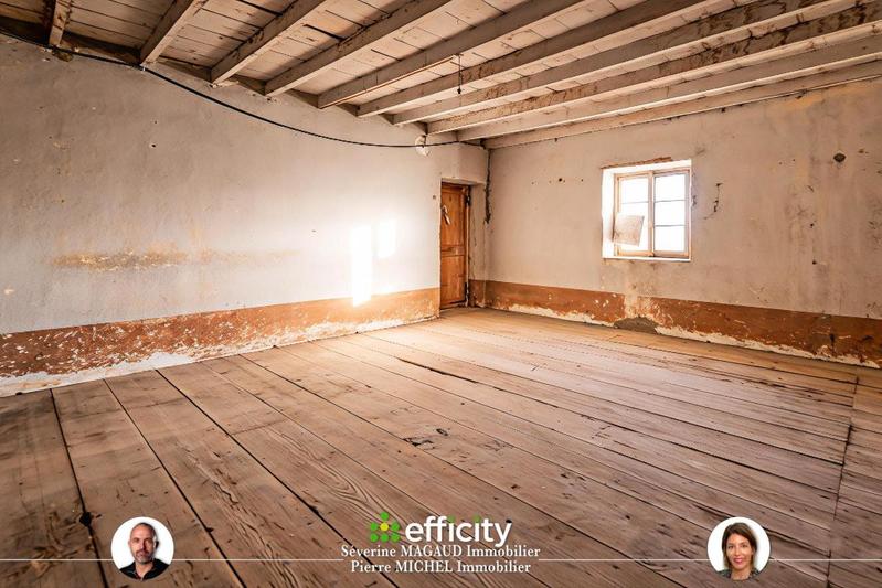 Corps de ferme - 280 m² - 9 pièces