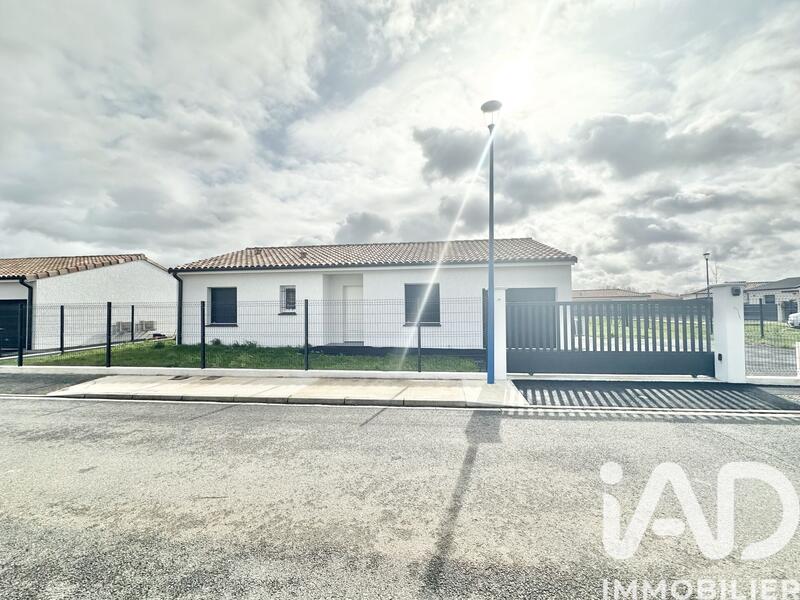 Maison - 94 m² - 4 pièces