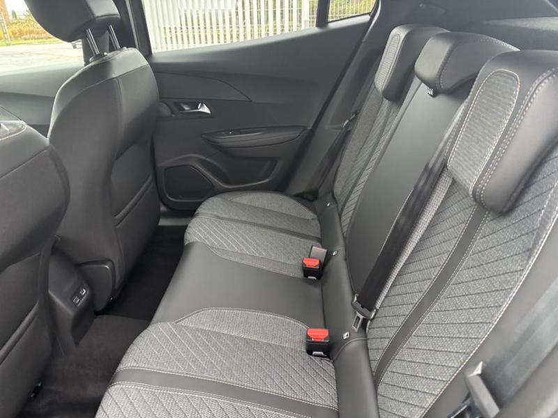 Peugeot 2008 II Hybrid 145 e-Dcs6 Envy