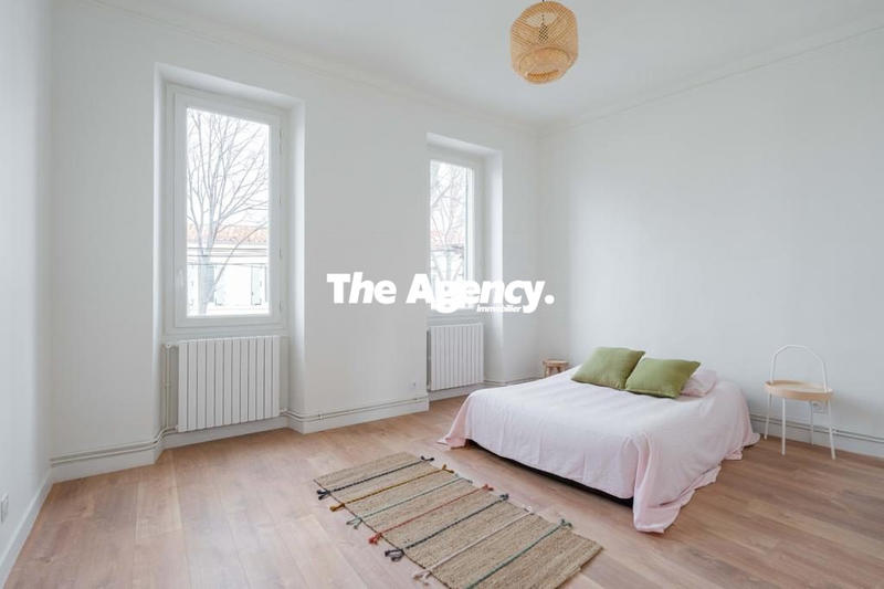 Appartement - 93 m² - 4 pièces