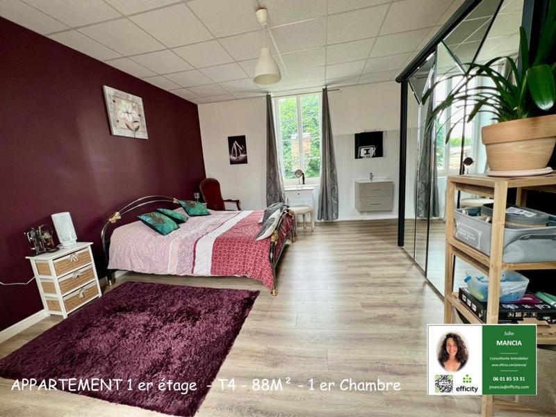 Maison - 295 m² - 10 pièces