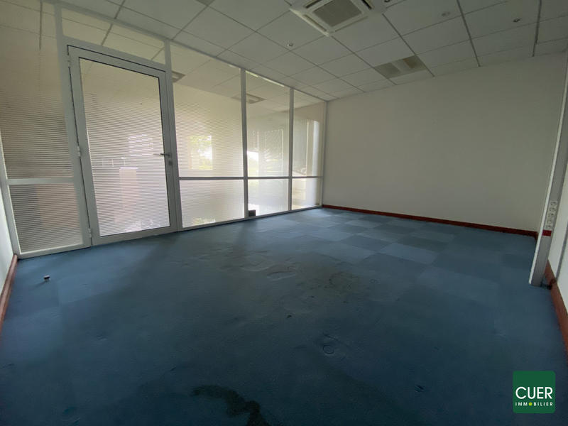 Local commercial - 209 m² - 5 pièces