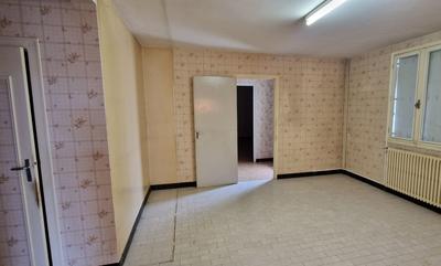 Maison - 265 m² - 10 pièces