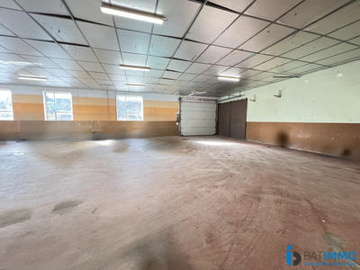 Local d'activités - 740 m²