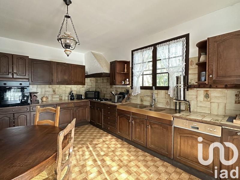 Maison - 180 m² - 7 pièces