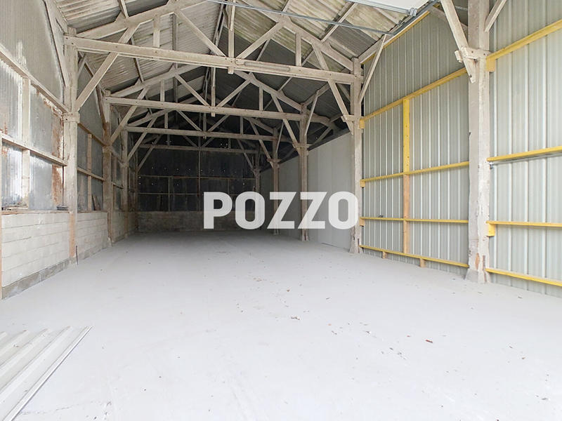 Local d'activité / Entrepôt - 160 m²