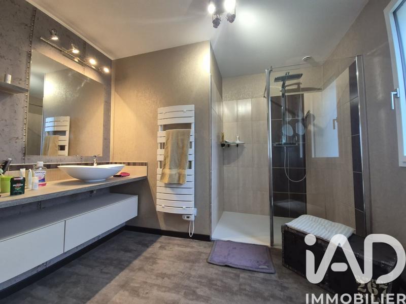 Maison - 170 m² - 6 pièces