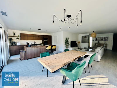 Maison - 136 m² - 6 pièces