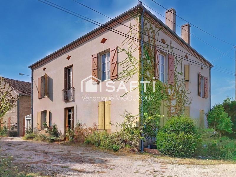 Maison - 260 m² - 7 pièces