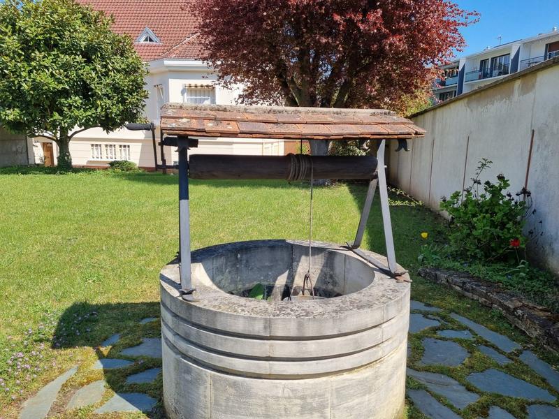 Maison - 331 m² - 7 pièces