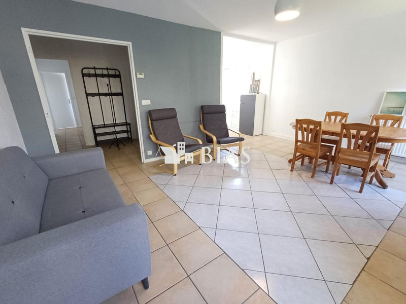 Appartement - 72 m² - 3 pièces