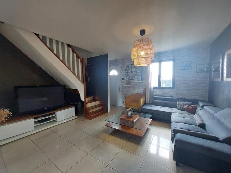 Maison - 104 m² - 6 pièces