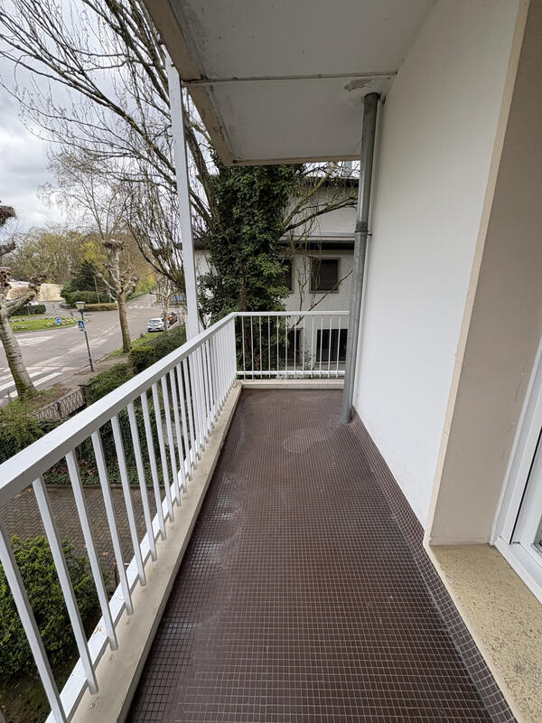 Appartement - 85 m² - 3 pièces