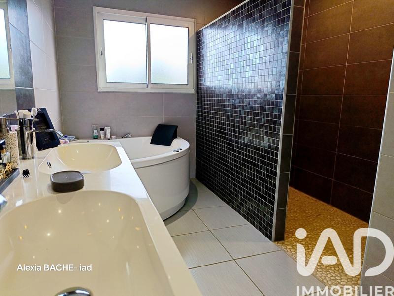 Maison - 120 m² - 4 pièces