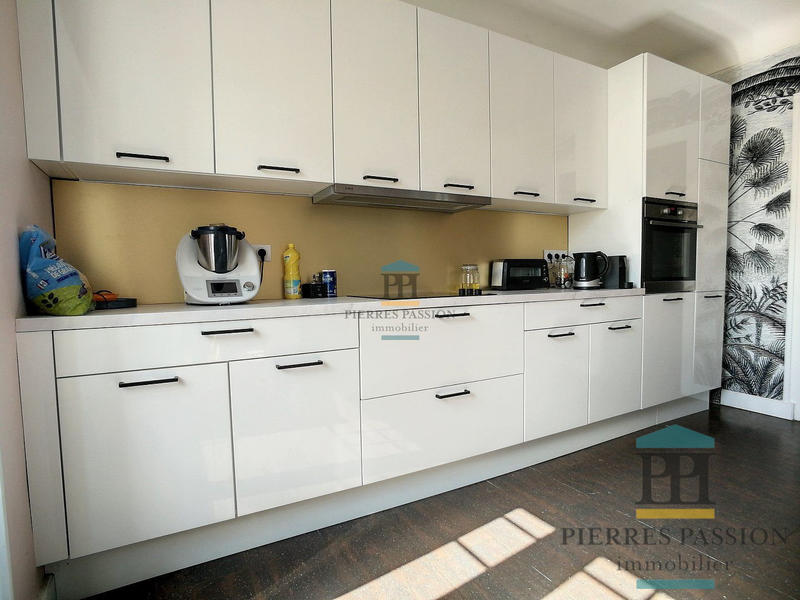 Maison ancienne - 232 m² - 9 pièces