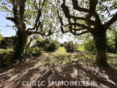 Propriété - 250 m² - 10 pièces