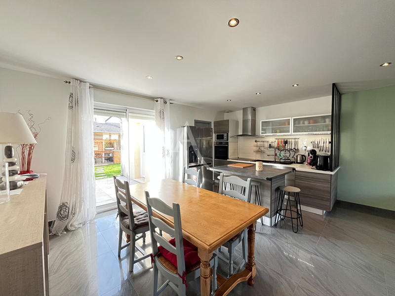 Maison - 133 m² - 6 pièces