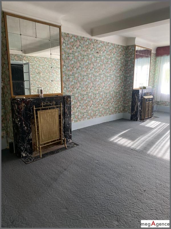 Maison de ville - 236 m² - 9 pièces