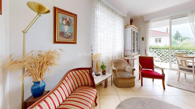 Maison - 285 m² - 7 pièces