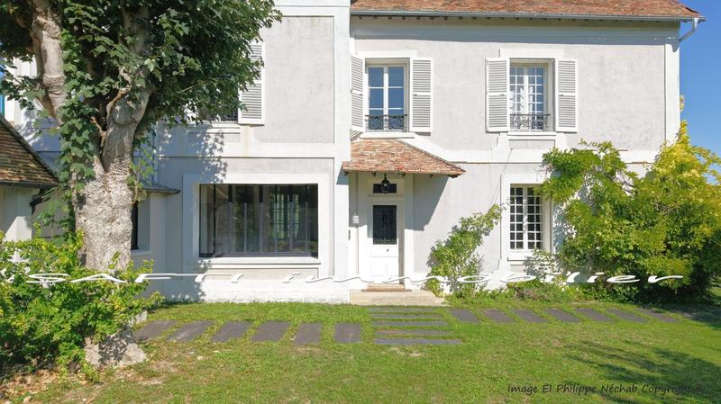 Maison - 191 m² - 9 pièces