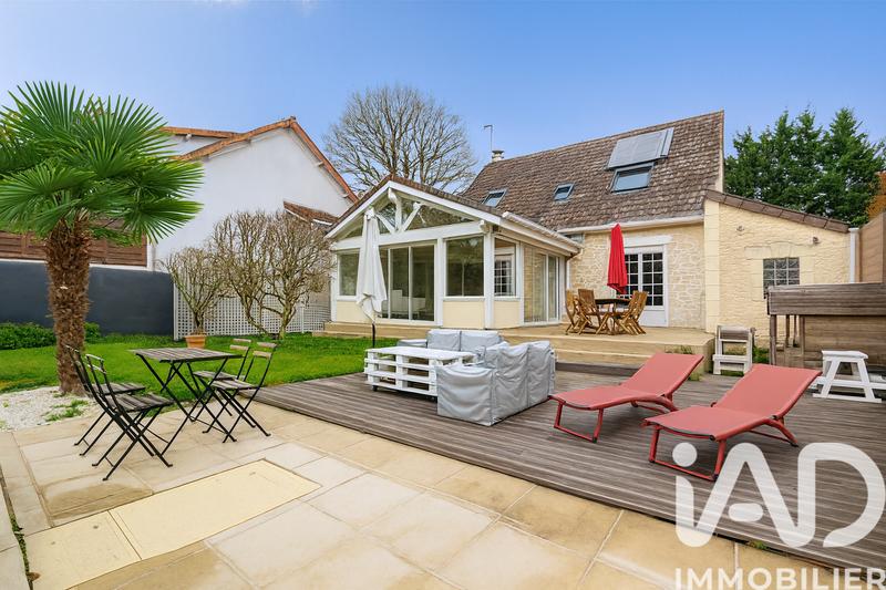 Maison - 143 m² - 7 pièces