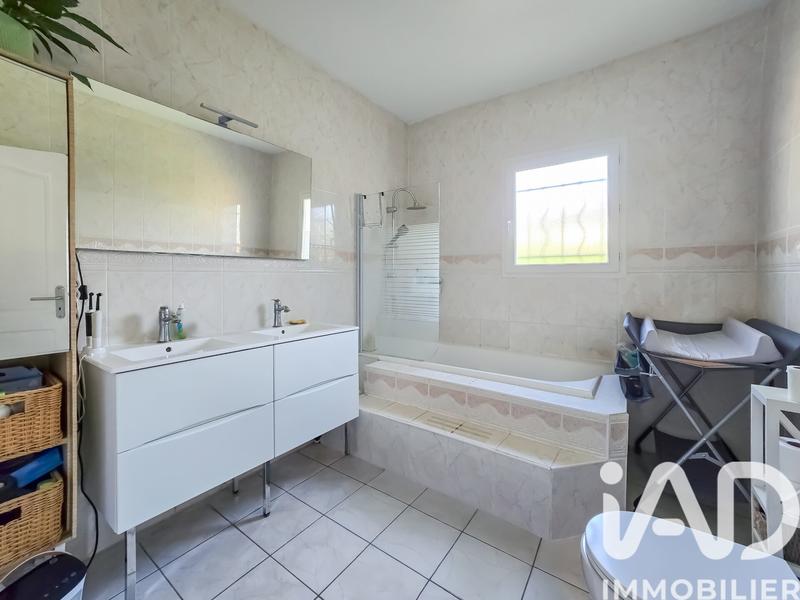 Maison - 140 m² - 5 pièces