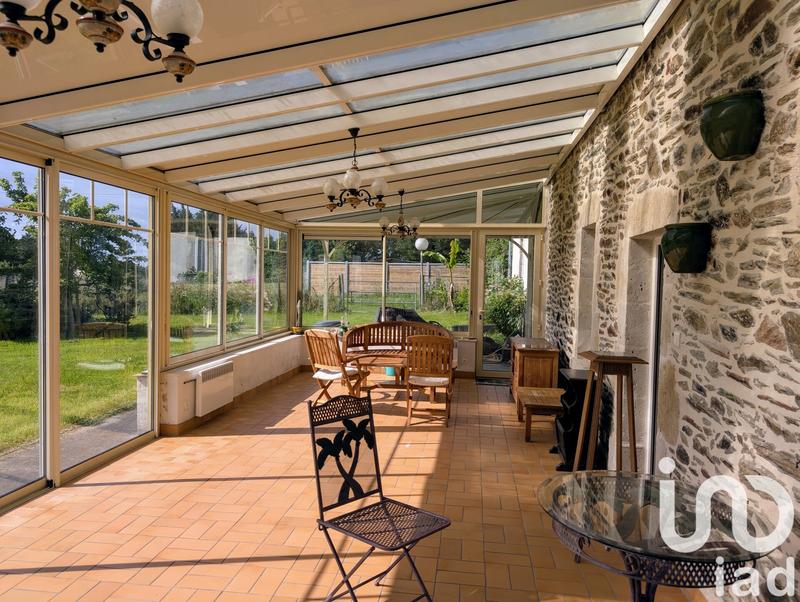 Maison - 369 m² - 9 pièces