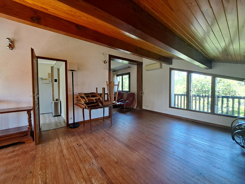 Maison - 197 m² - 7 pièces