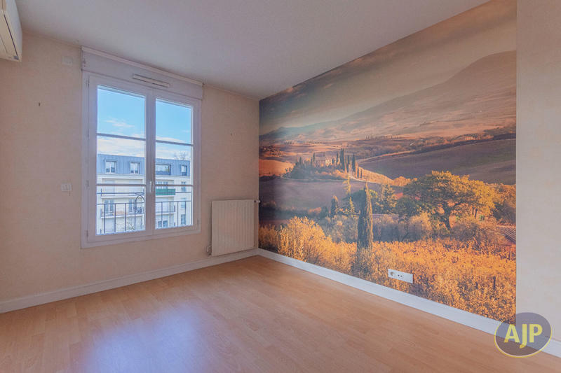 Appartement - 108 m² - 4 pièces