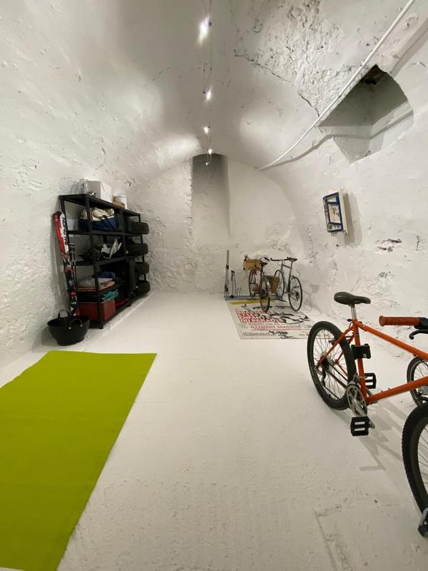 Appartement ancien - 90 m² - 3 pièces