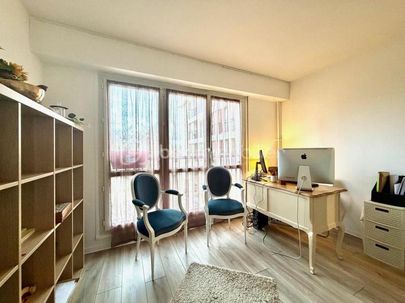 Appartement - 96 m² - 5 pièces