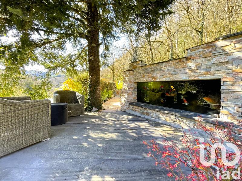 Maison - 225 m² - 6 pièces