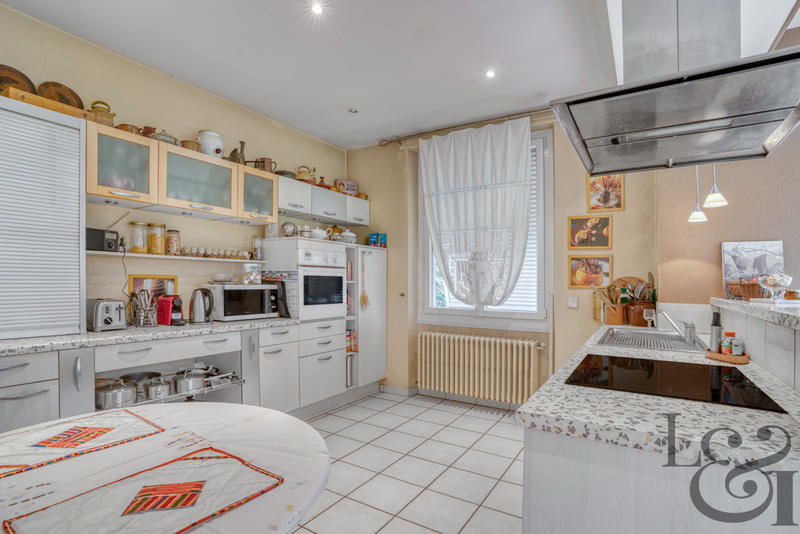 Maison - 162 m² - 6 pièces