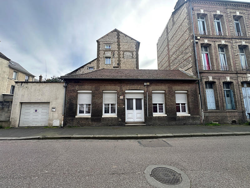 Maison - 98 m² - 4 pièces