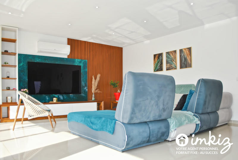 Maison - 222 m² - 7 pièces