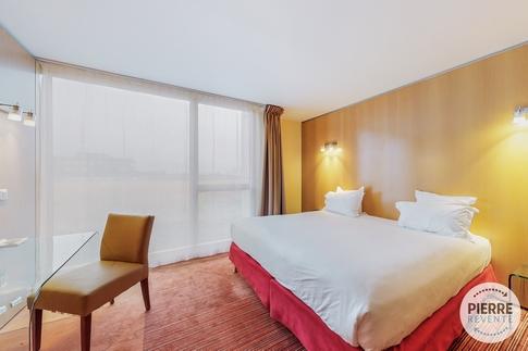 Studio - 49 m² - 1 pièce